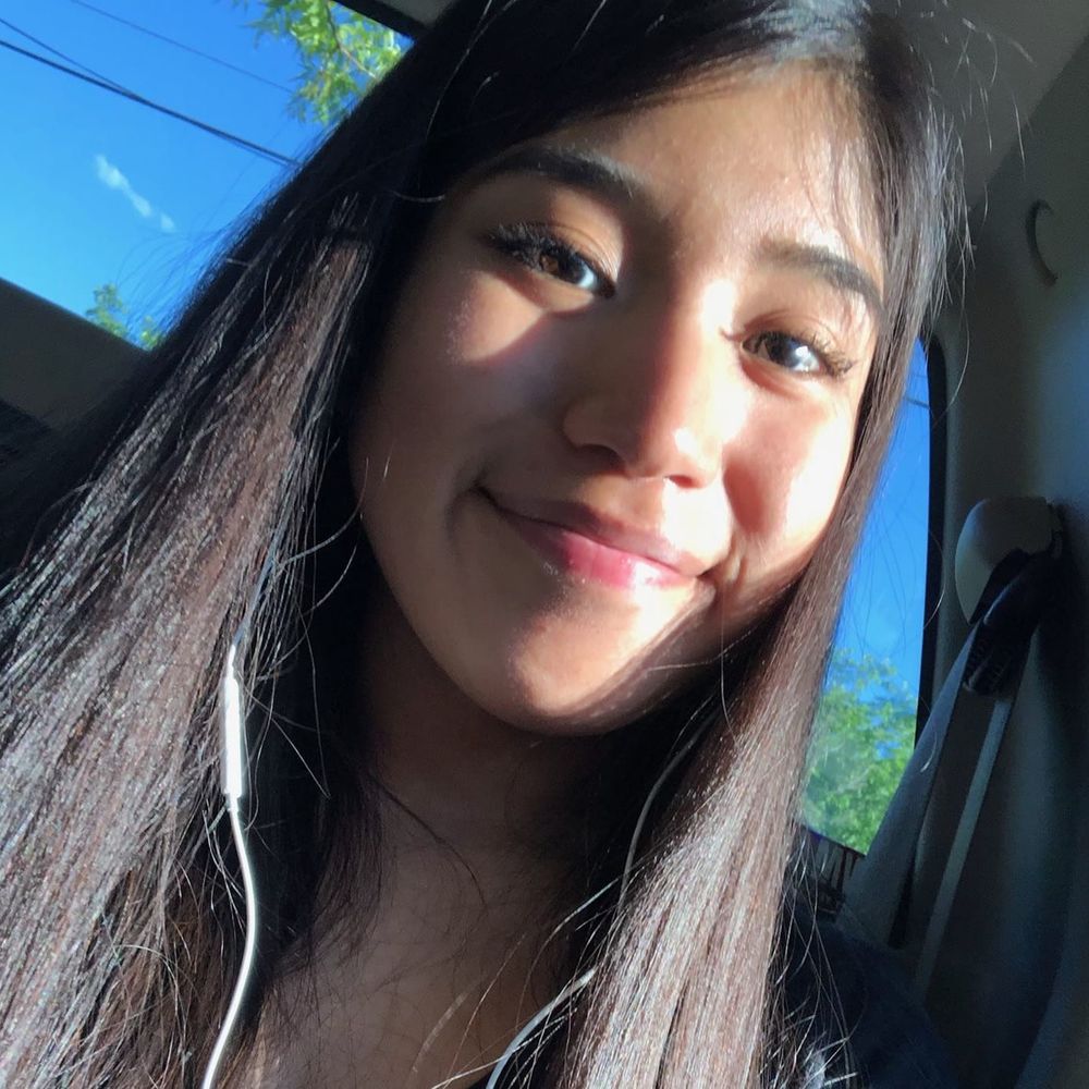 Meet your Posher, Amily